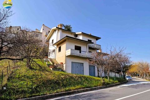 Villa a Castilenti, Teramo, Castilenti - € 120.000 | Ref: EL947-607482 - foto 14
