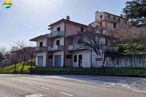 Villa a Castilenti, Teramo, Castilenti - € 120.000 | Ref: EL947-607482 - foto 16