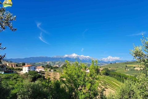 Villa a Castilenti, Teramo, Castilenti - € 160.000 | Ref: EL1023-607982 - foto 4