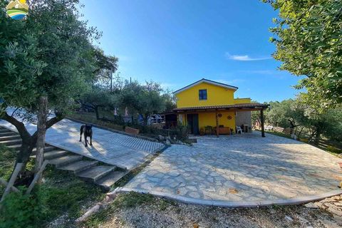 Villa a Castilenti, Teramo, Castilenti - € 160.000 | Ref: EL1023-607982 - foto 9