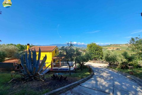 Villa a Castilenti, Teramo, Castilenti - € 160.000 | Ref: EL1023-607982 - foto 12