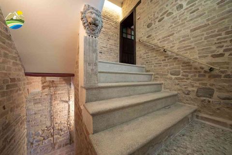 Villa a Nereto, Teramo, Nereto - € 1.500.000 | Ref: EL1030-608077 - foto 14
