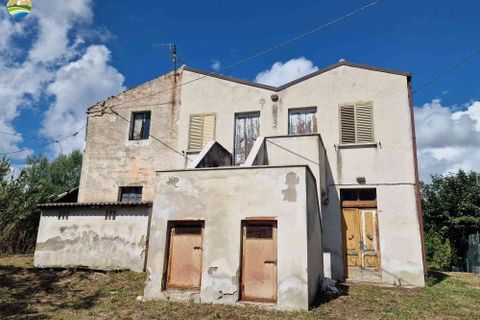 Villa a Penne, Pescara, Penne - € 140.000 | Ref: EL1047-608218 - foto 12