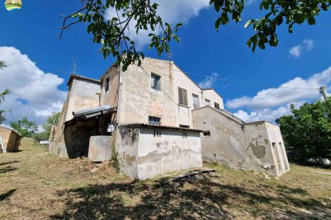Villa a Penne, Pescara, Penne - € 140.000 | Ref: EL1047-608218 - foto 13
