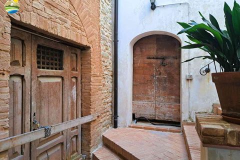 Villa a Bisenti, Teramo, Bisenti - € 245.000 | Ref: EL1053-608348 - foto 12