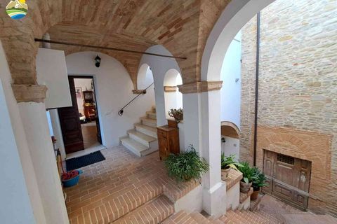 Villa a Bisenti, Teramo, Bisenti - € 245.000 | Ref: EL1053-608348 - foto 18