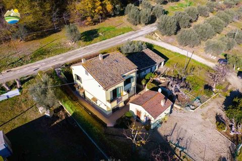 Villa a Castilenti, Teramo, Castilenti - € 198.000 | Ref: EL1076-608632 - foto 2