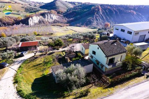 Villa a Castilenti, Teramo, Castilenti - € 198.000 | Ref: EL1076-608632 - foto 7