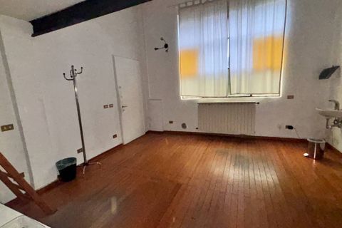 L'establiment comercial a Cornaredo, Milan, Cornaredo - € 750/mes | Ref: 1729 - foto 4