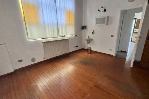 L'establiment comercial a Cornaredo, Milan, Cornaredo - € 750/mes | Ref: 1729 - foto 5