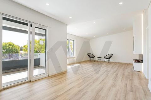 Villa i Amadora, Lisbon, Amadora - € 1.100.000 | Ref: KWPT-021907 - foto 4