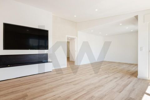 Villa i Amadora, Lisbon, Amadora - € 1.100.000 | Ref: KWPT-021907 - foto 6