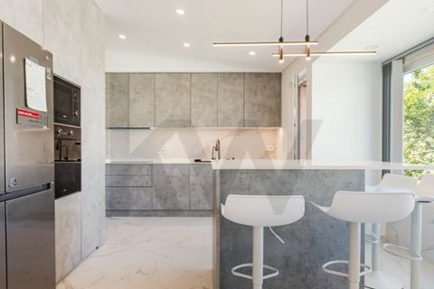 Villa i Amadora, Lisbon, Amadora - € 1.100.000 | Ref: KWPT-021907 - foto 9