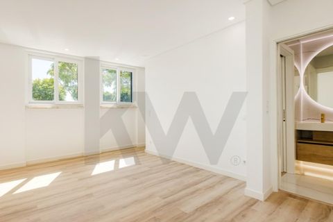 Villa i Amadora, Lisbon, Amadora - € 1.100.000 | Ref: KWPT-021907 - foto 18