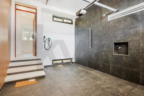 Villa i Amadora, Lisbon, Amadora - € 1.100.000 | Ref: KWPT-021907 - foto 28