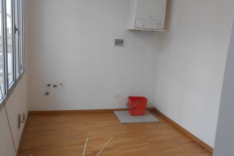 L'establiment comercial a Carpi, Modena, Carpi - € 12.000/mes | Ref: AOT-948 - foto 4