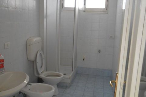 L'establiment comercial a Carpi, Modena, Carpi - € 12.000/mes | Ref: AOT-948 - foto 6
