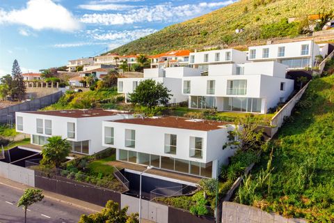 Villa i Funchal, Madeira, Funchal - € 1.500.000 | Ref: Q2593 - foto 2