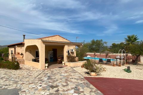Villa i Sax, Alicante, Sax - € 349.995 | Ref: 18219 - foto 1