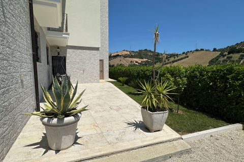 Villa i Tortoreto, Teramo, Tortoreto - € 840.000 | Ref: es5554821 - foto 10