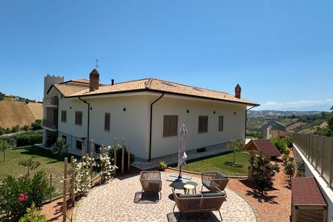 Villa i Tortoreto, Teramo, Tortoreto - € 840.000 | Ref: es5554821 - foto 13