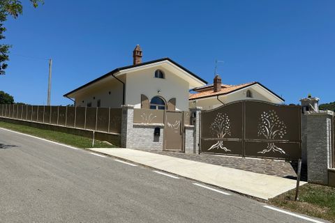 Villa i Tortoreto, Teramo, Tortoreto - € 840.000 | Ref: es5554821 - foto 15