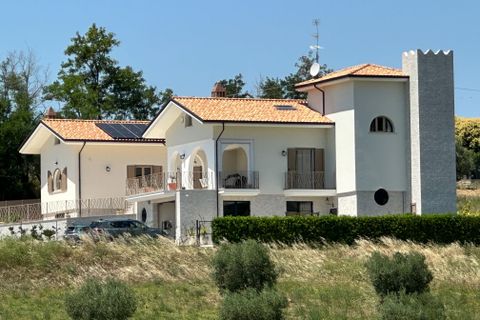Villa i Tortoreto, Teramo, Tortoreto - € 840.000 | Ref: es5554821 - foto 16