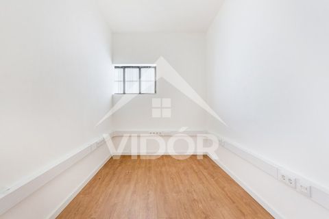 Erhvervsejendom i Paramos, Aveiro, Paramos - € 150.000 | Ref: 01.AV.11.001 - foto 9