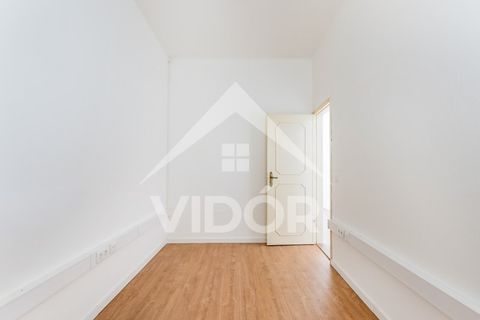 Erhvervsejendom i Paramos, Aveiro, Paramos - € 150.000 | Ref: 01.AV.11.001 - foto 11