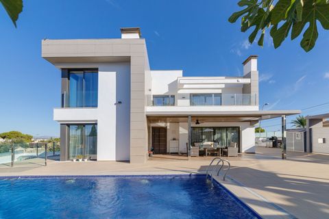 Villa i Torrevieja, Alicante, Torrevieja - € 1.250.000 | Ref: C-1165 - foto 5