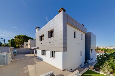 Villa i Torrevieja, Alicante, Torrevieja - € 1.250.000 | Ref: C-1165 - foto 8