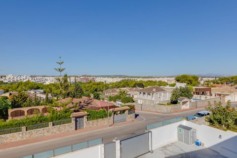 Villa i Torrevieja, Alicante, Torrevieja - € 1.250.000 | Ref: C-1165 - foto 47