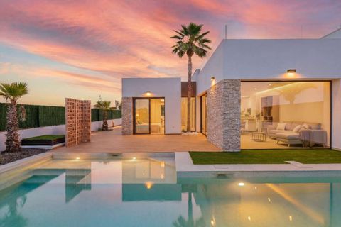 Villa in Los Alcazares, Murcia - foto 2
