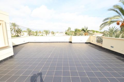 Villa em Cabo Roig, Alicante, Cabo Roig - € 990.000 | Ref: 12871 - foto 26