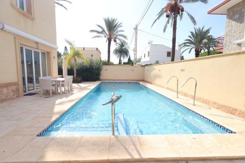 Villa em Cabo Roig, Alicante, Cabo Roig - € 990.000 | Ref: 12871 - foto 30