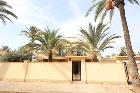 Villa em Cabo Roig, Alicante, Cabo Roig - € 990.000 | Ref: 12871 - foto 32