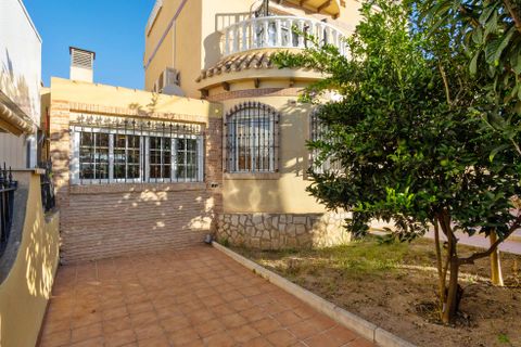 Villa i Playa Flamenca, Alicante, Playa Flamenca - € 349.990 | Ref: ks4443 - foto 20