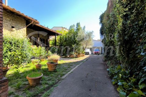 Villa i Florence, Florence, Florence - € 1.300.000 | Ref: BRCTT - foto 3