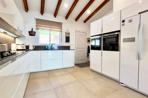 Villa i Moraira, Alicante, Moraira - € 1.575.000 | Ref: ID03782M - foto 4