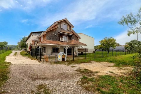 Villa i Dolomieu, Isere, Dolomieu - € 325.000 | Ref: 7021 - foto 2