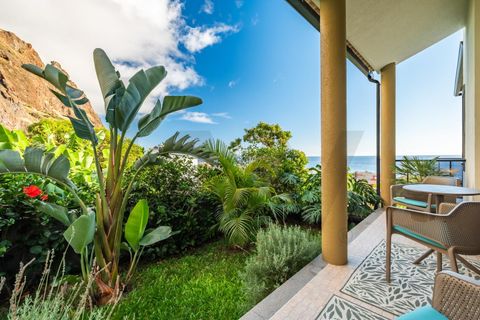 Byhus i Calheta, Madeira, Calheta - € 795.000 | Ref: KWPT-021750 - foto 1