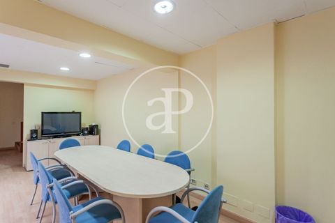 Villa i Madrid, Madrid, Madrid - € 1.850.000 | Ref: VMO2510005 - foto 39
