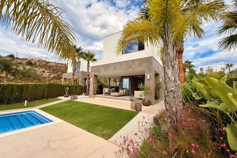 Villa i Manilva, Malaga, Manilva - € 1.075.000 | Ref: R5167300 - foto 4