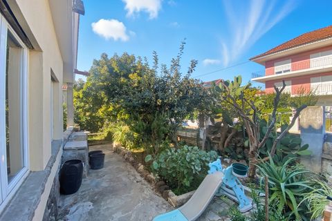 Villa i Barcarena, Lisbon, Barcarena - € 639.500 | Ref: 25-E.FAV-502 - foto 2
