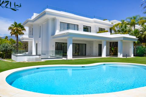 Villa a Marbella, Malaga, Marbella - € 6.400.000 | Ref: 2068 S - foto 2