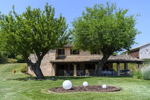 Landejendom i Cagli, Pesaro and Urbino, Cagli - € 1.100.000 | Ref: CBI160-2553-138 - foto 6