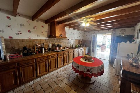 Villa a Mirambeau, Charente-Maritime, Mirambeau - € 234.750 | Ref: PSO4267 - foto 2