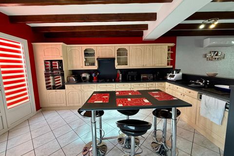 Villa a Cordelle, Loire, Cordelle - € 379.000 | Ref: 660_roa - foto 2