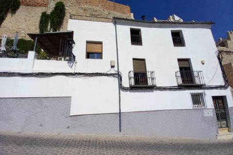 Byhus i Martos, Jaen, Martos - € 89.000 | Ref: Castle Walls - foto 1