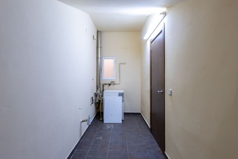 Villa a Utiel, Valencia, Utiel - € 133.000 | Ref: 6da0d4ee-ac66-4a54-b - foto 25